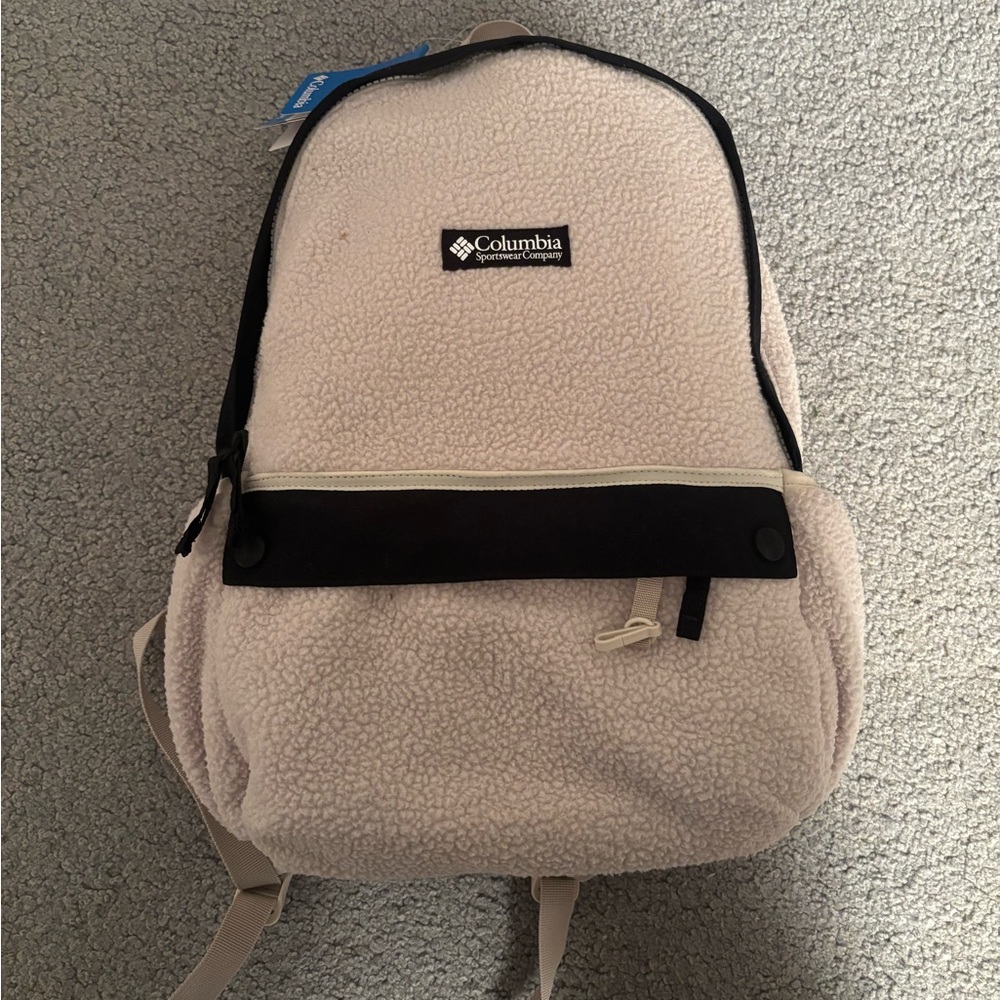 NWT 2pc set Columbia Teddy backpack and belt bag